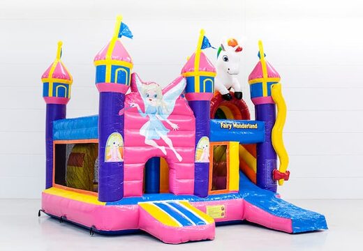 Multiplay Fairy Wonderland springkussen met een glijbaan en leuke objecten op het springvlak bestellen voor kinderen. Koop opblaasbare springkussens online bij JB Inflatables Nederland