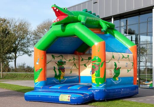 Koop unieke standaard springkastelen met een 3D object van een krokodil aan de bovenkant voor kinderen. Koop springkastelen online bij JB Inflatables Nederland