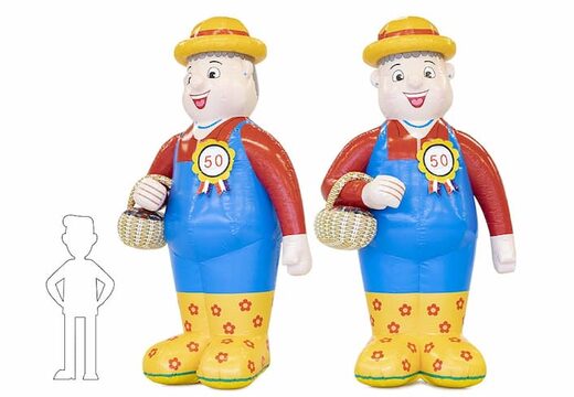 Opblaasbare Sarah pop boerin in de tuin blikvanger te koop voor 50 verjaardag vrouw feest jubileum bij JB Inflatables
