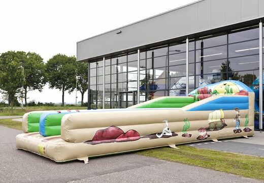 Professionele Bungeerun kopen voor kids in thema western. Attractie voor zeskamp sport en spel dorpsfeest bij JB Inflatables