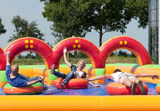 Levend sjoelen met vrienden