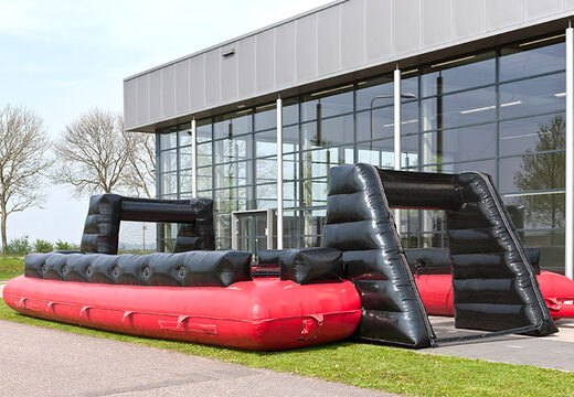 Koop opblaasbare zwart rode tafelvoetbal met unieke boardingschuifsysteem online.