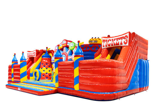 Zijkant Slideworld rollercoaster met reuzenrad en tickets