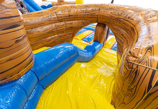 Glijbaan van springkussen Slideworld in piraten thema