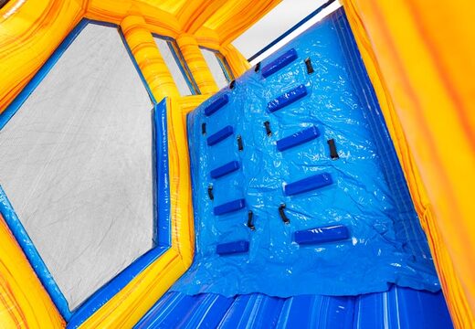 Klimwand van stormbaan module base jump