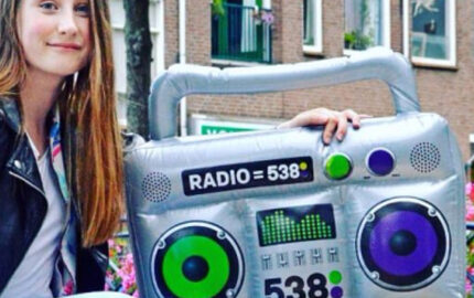 538 inflatable radio
