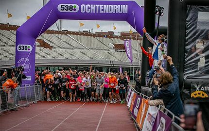 Teaser van de 538 ochtendrun 2024 met een finishboog gemaakt door JB in Meppel